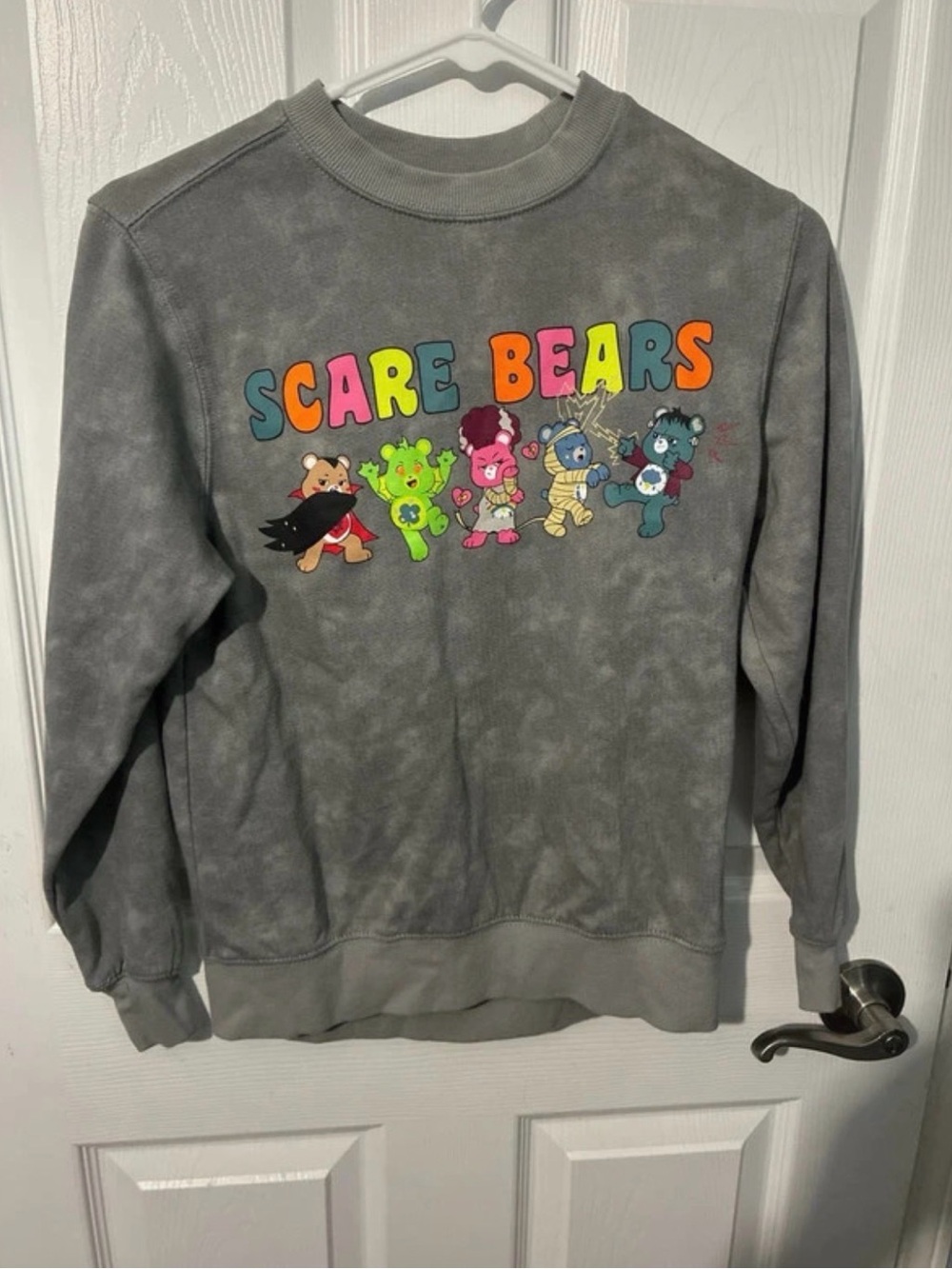 Scare Bears Graphic Crewneck Sweatshirt - Gray - size XXS